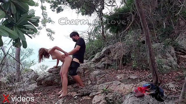 คลิปโป๊ดัง xvideos มีเซ็กส์บนเกาะกับคนต่างถิ่น สาวหื่นโชว์หีริมหาด พากันมาอมควยแล้วเย็ดไม่หยุด ยืนกระแทกหีใต้ต้นมะพร้าว